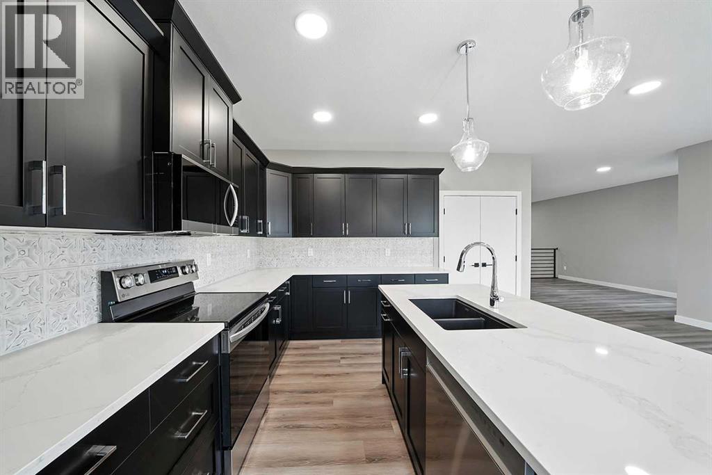 Photo 12 of 25 Murphy Close, Blackfalds AB