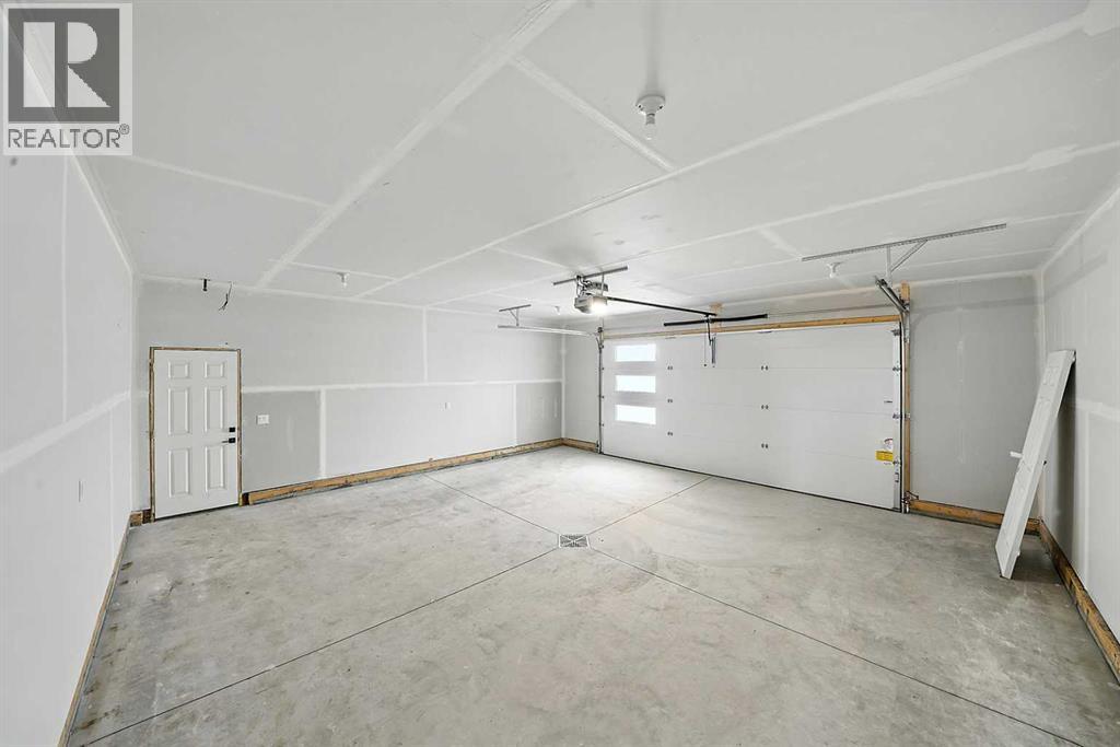 Photo 36 of 25 Murphy Close, Blackfalds AB