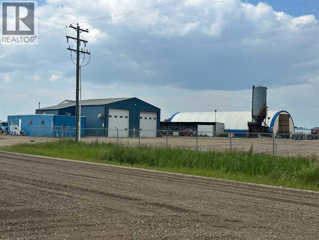 Photo 1 of 10350 144 Avenue, Clairmont AB