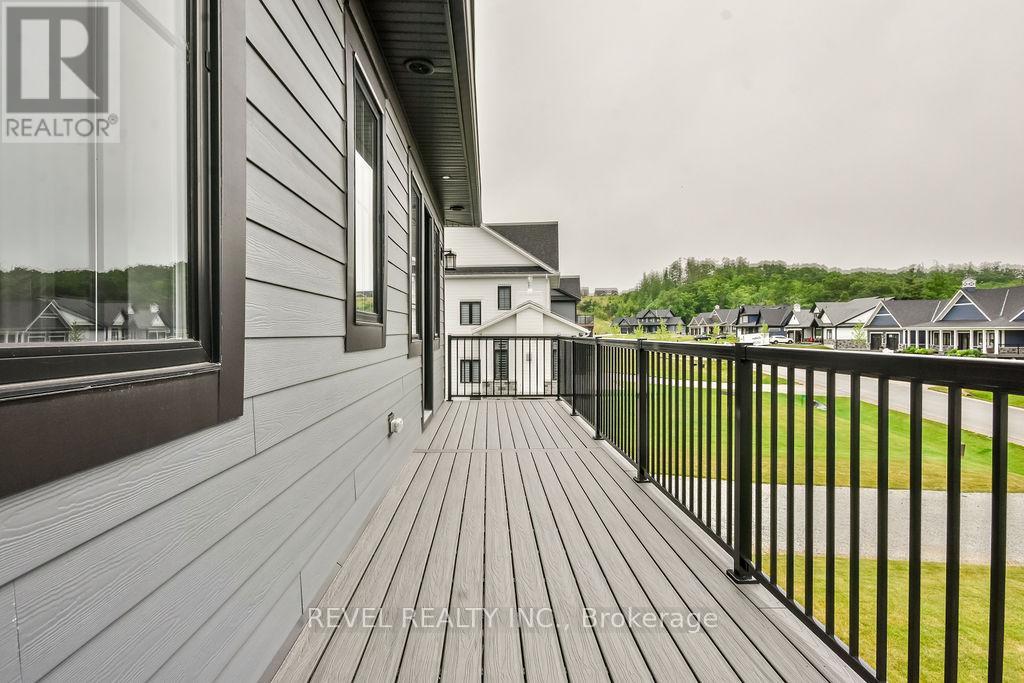 Photo 2 of 4 Clydesdale Court, Oromedonte ON