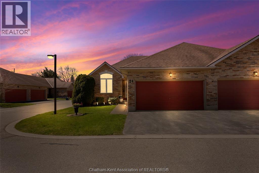 Photo 35 of 154 Semenyn Avenue Unit 24, Chatham ON