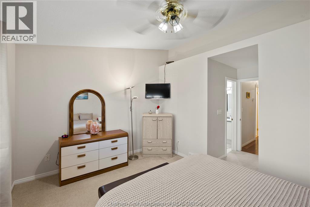 Photo 36 of 154 Semenyn Avenue Unit 24, Chatham ON