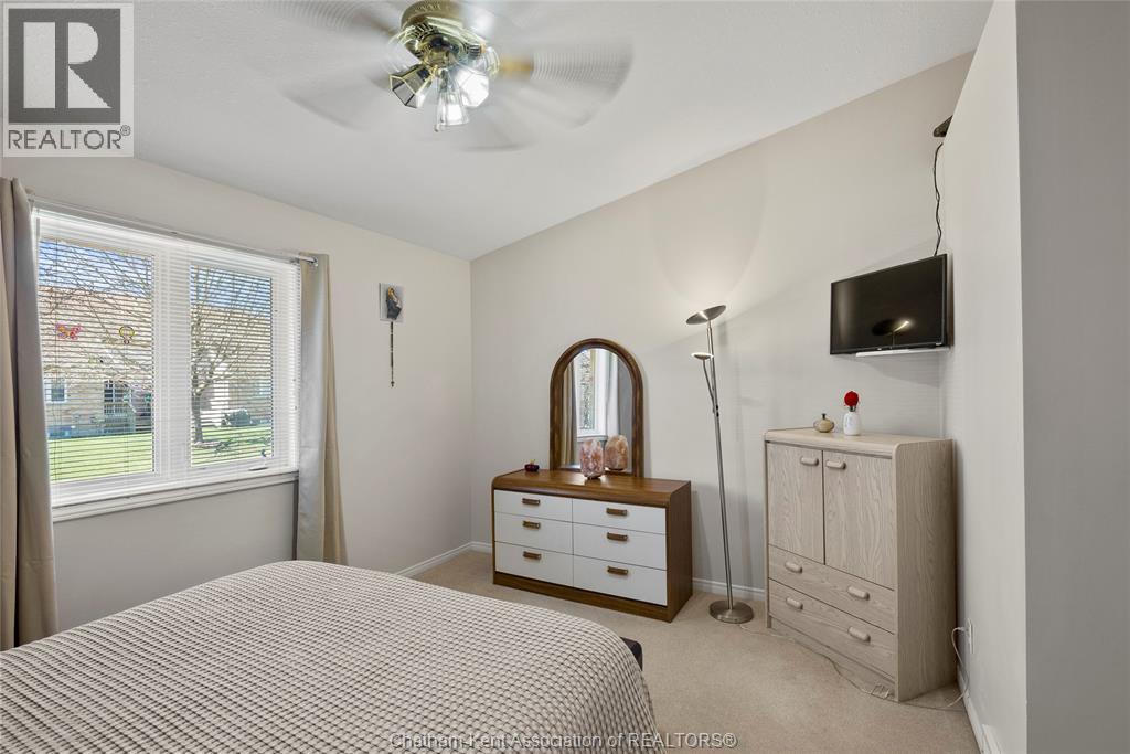 Photo 3 of 154 Semenyn Avenue Unit 24, Chatham ON