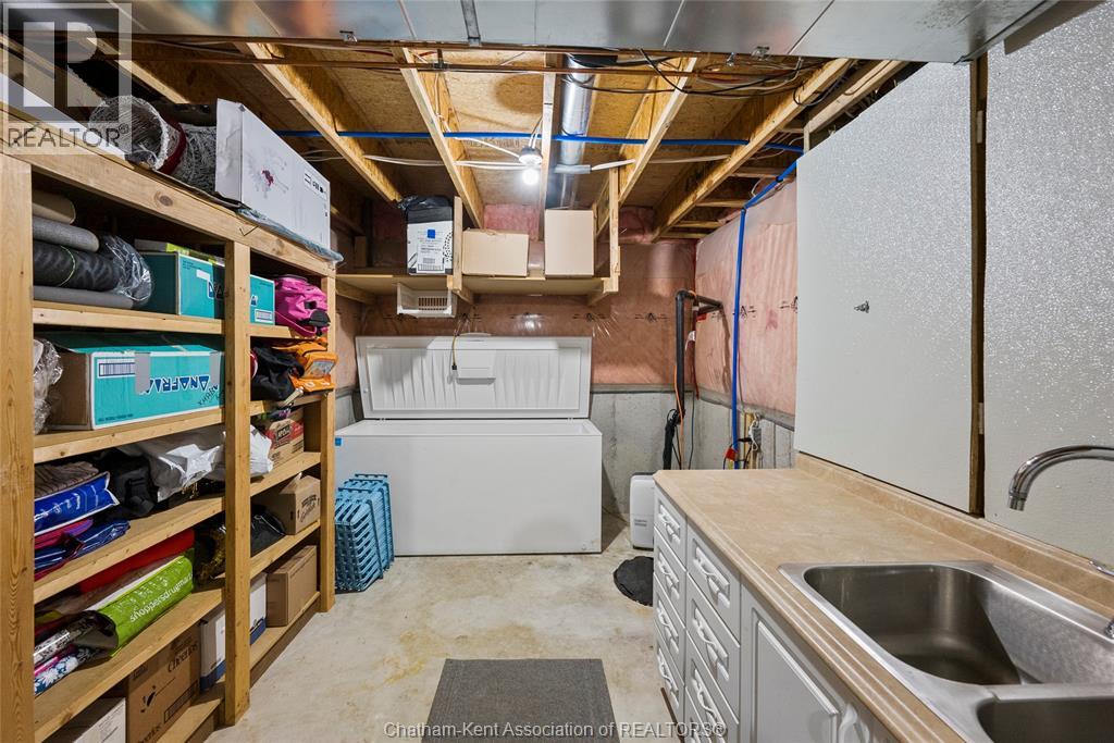 Photo 16 of 154 Semenyn Avenue Unit 24, Chatham ON