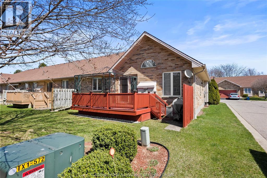 Photo 15 of 154 Semenyn Avenue Unit 24, Chatham ON