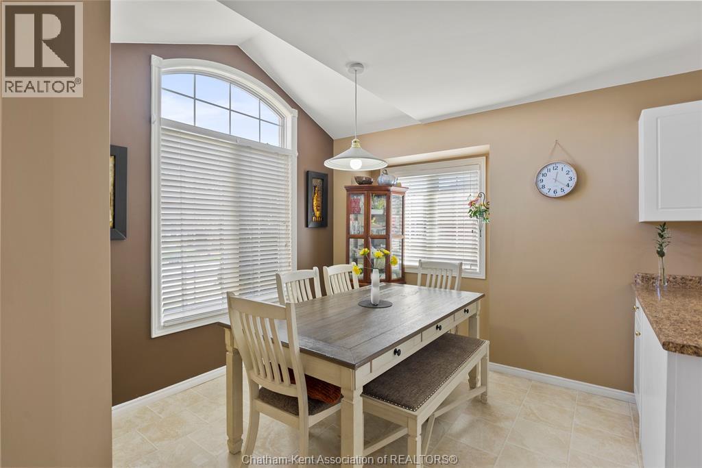 Photo 7 of 154 Semenyn Avenue Unit 24, Chatham ON