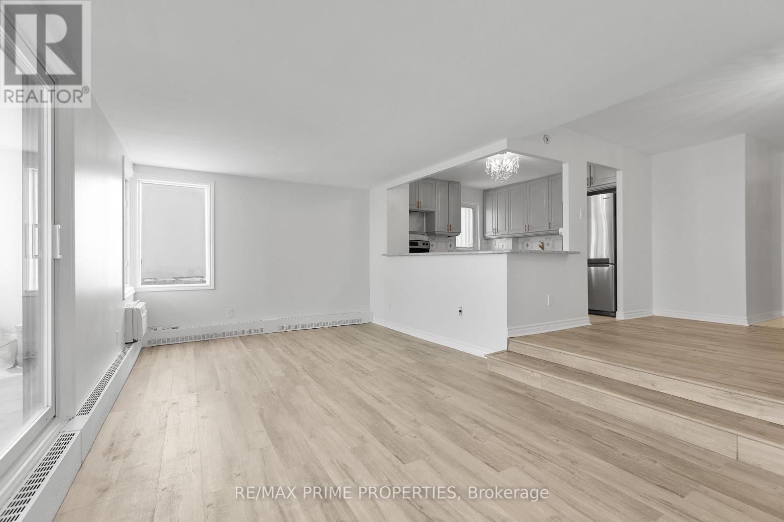 Photo 13 of 1603 1081 Ambleside Drive, Ottawa ON