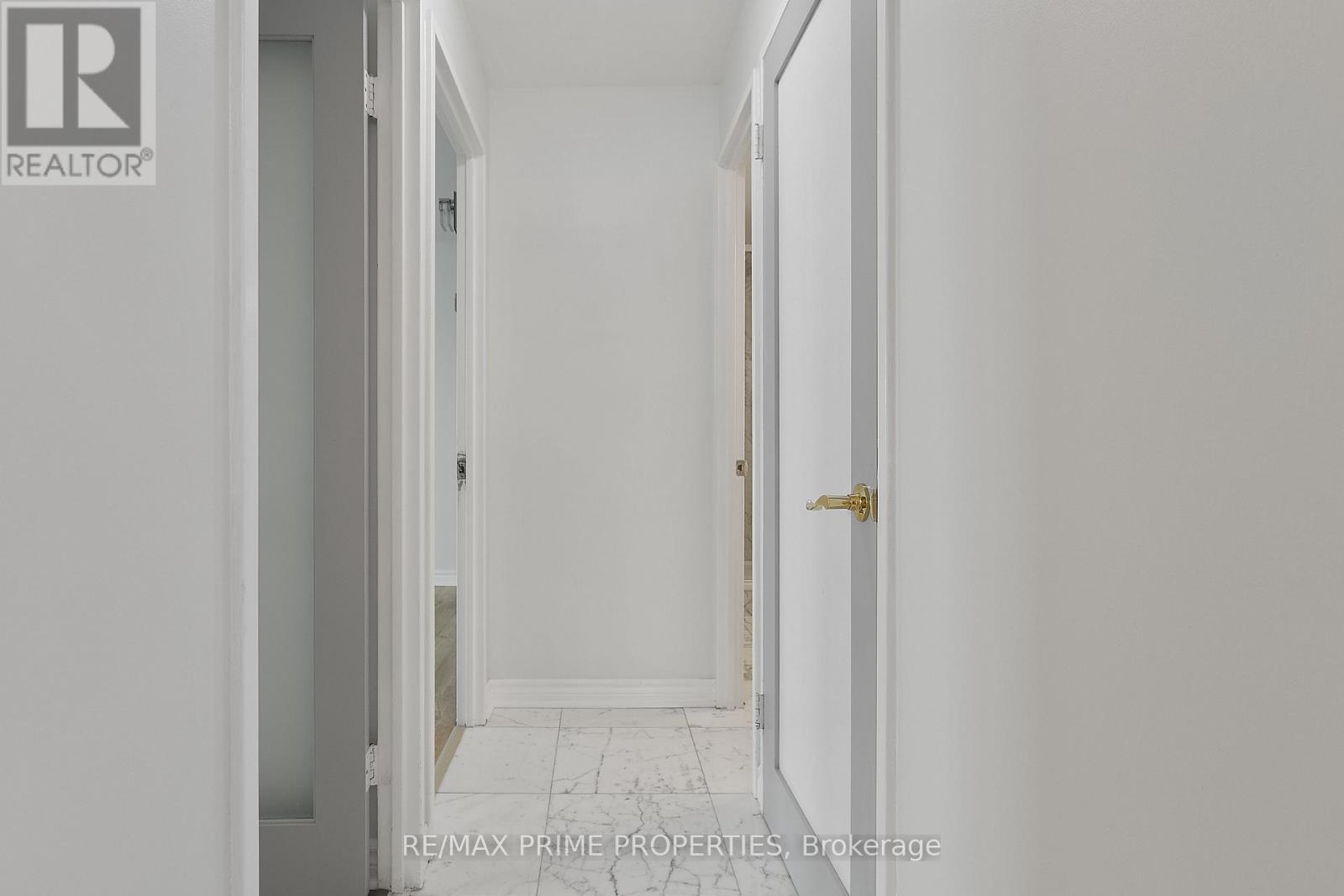 Photo 17 of 1603 1081 Ambleside Drive, Ottawa ON