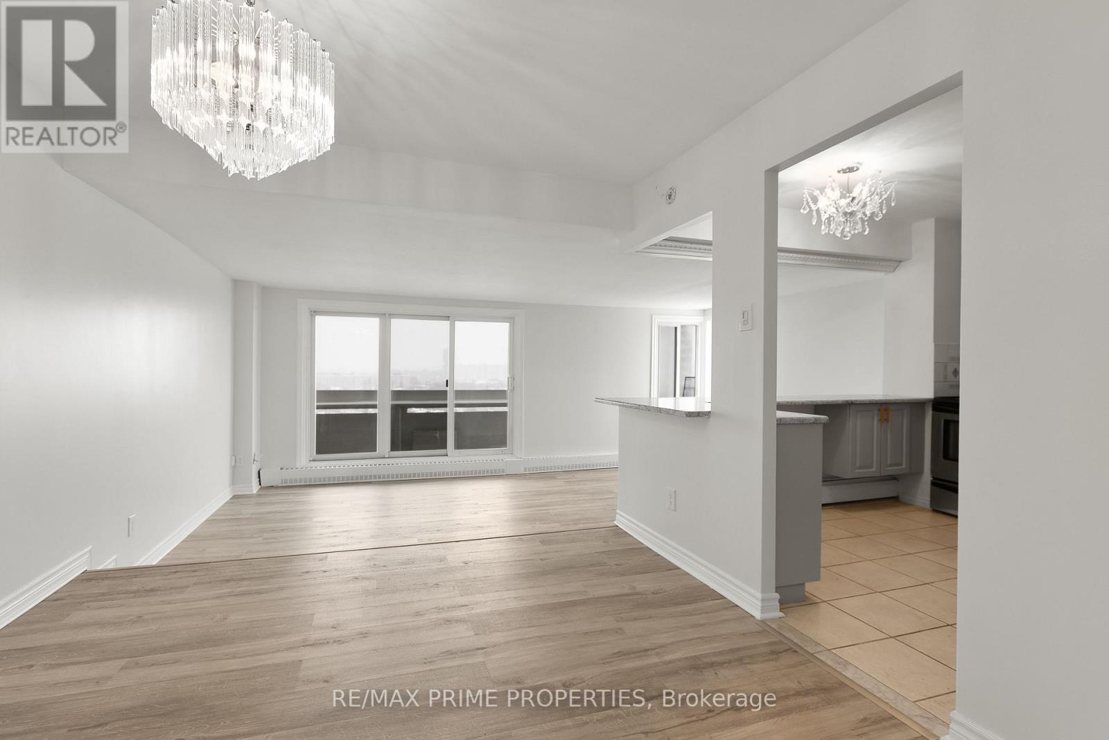 Photo 6 of 1603 1081 Ambleside Drive, Ottawa ON
