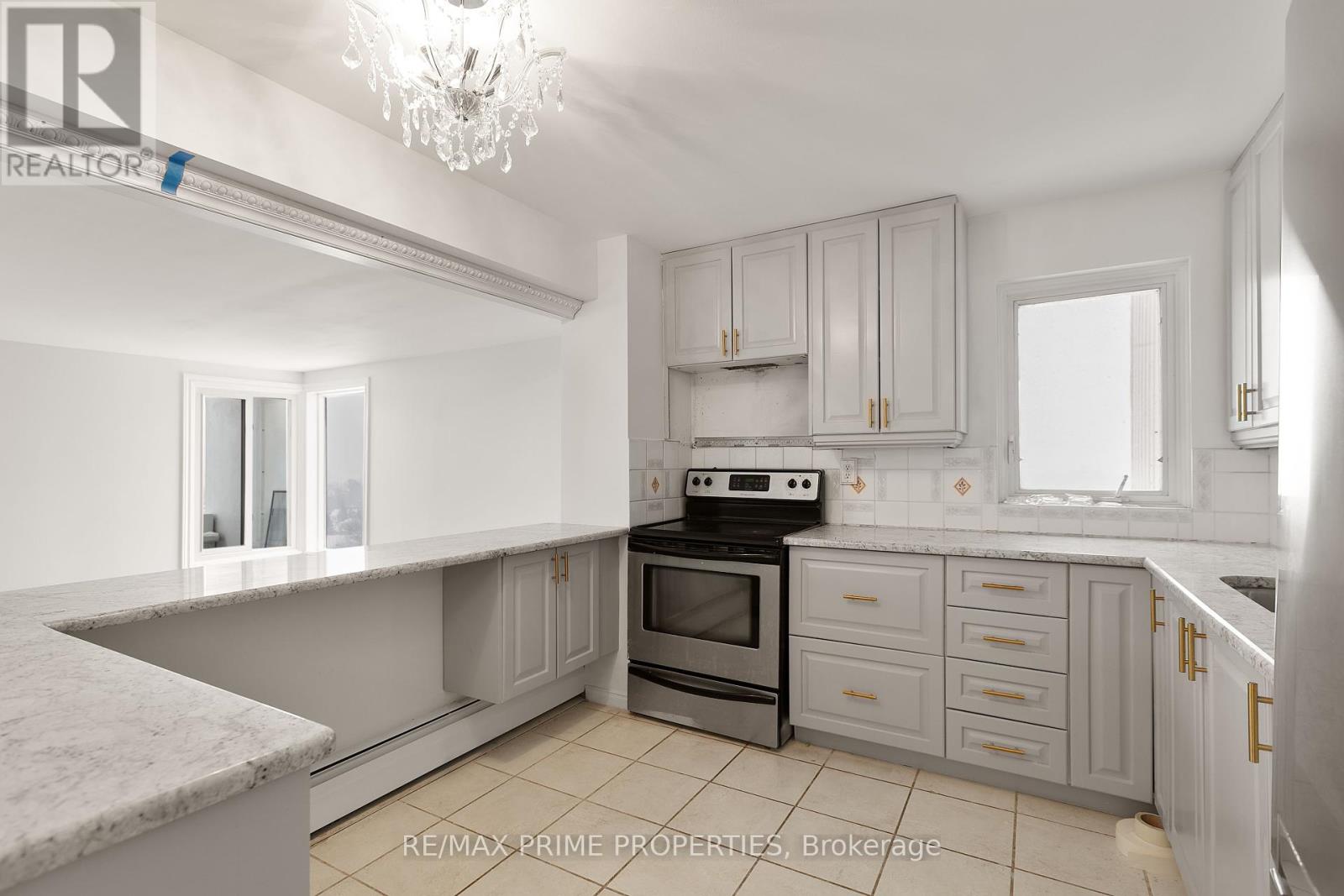 Photo 8 of 1603 1081 Ambleside Drive, Ottawa ON