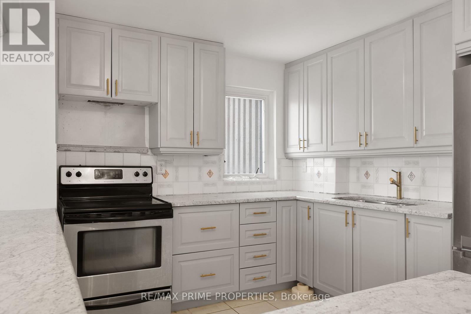 Photo 9 of 1603 1081 Ambleside Drive, Ottawa ON