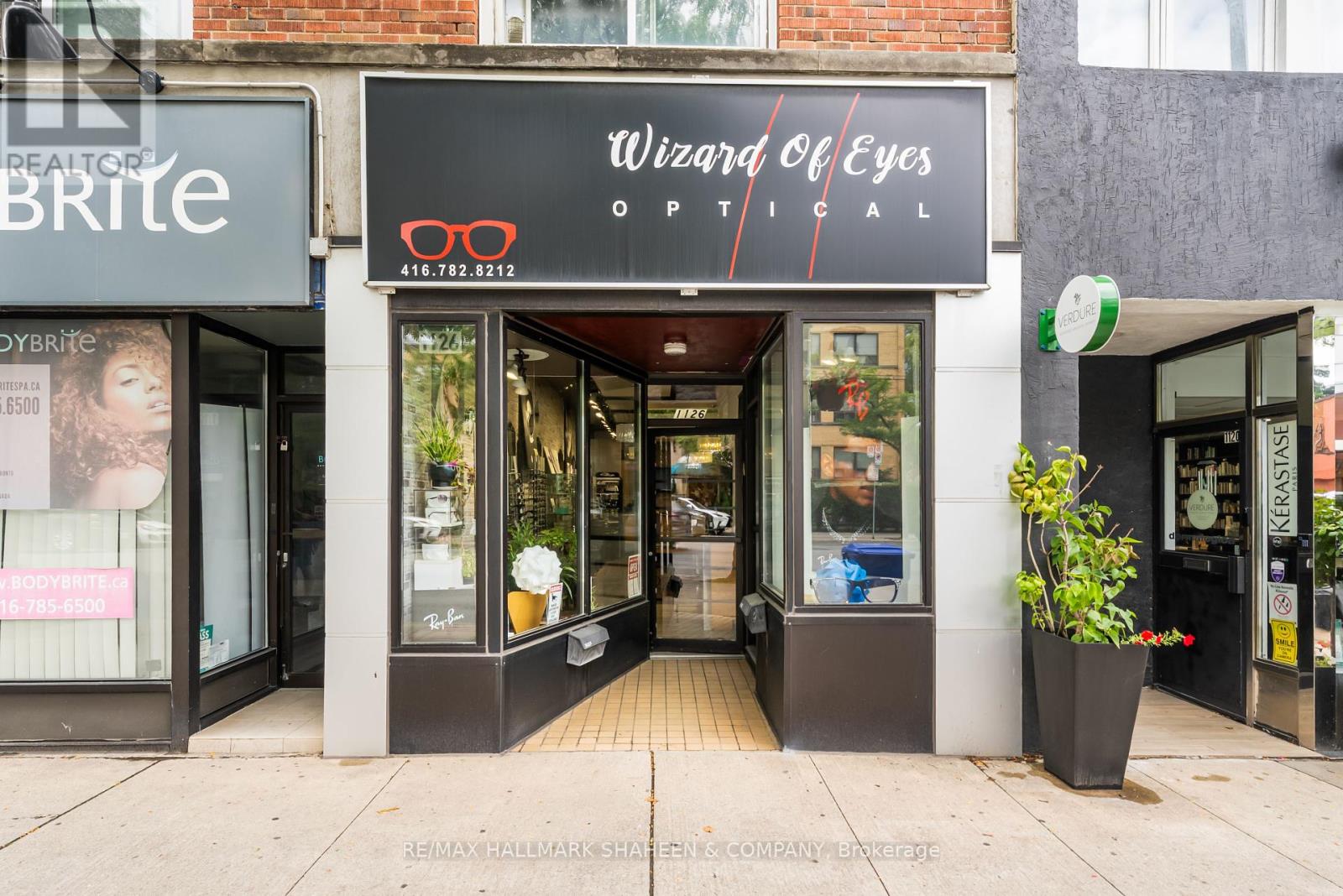 Photo 4 of 1126 Eglinton Avenue W, Toronto ON