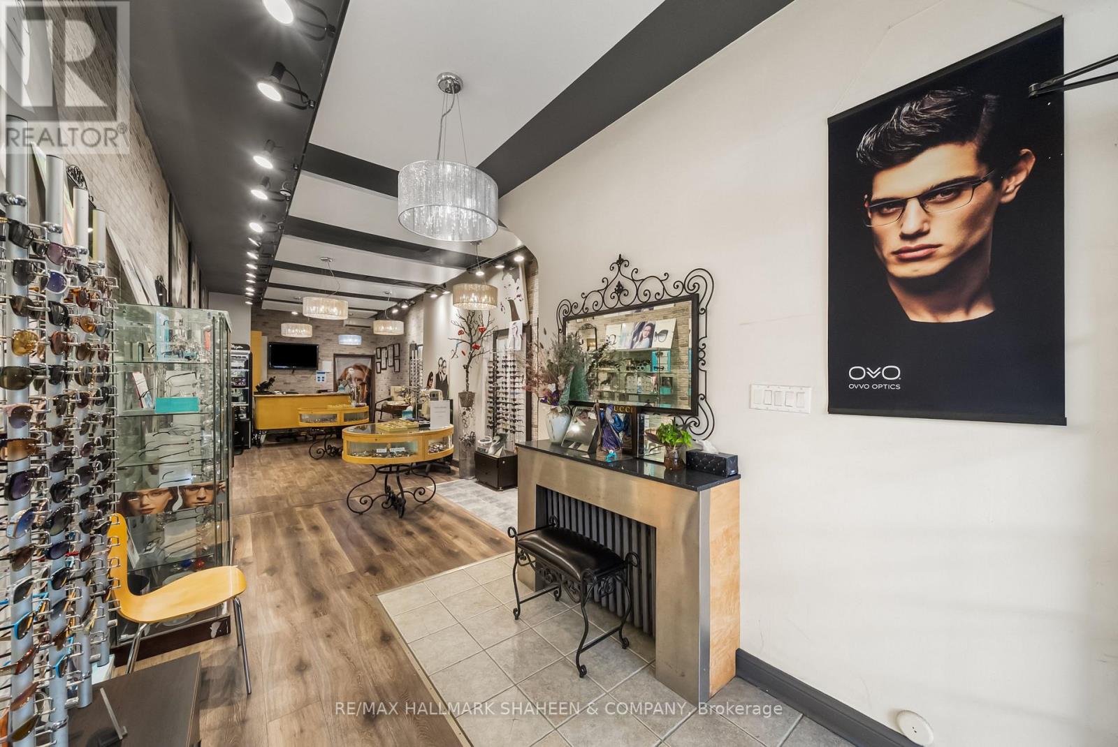 Photo 7 of 1126 Eglinton Avenue W, Toronto ON