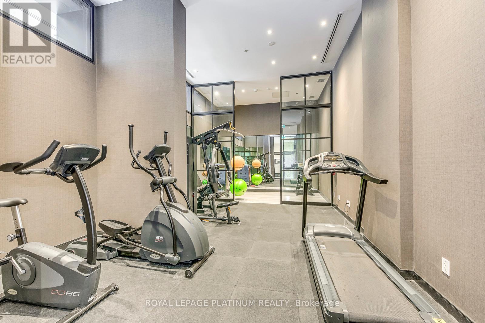 Photo 10 of 216 3005 Pine Glen Road, Oakville ON