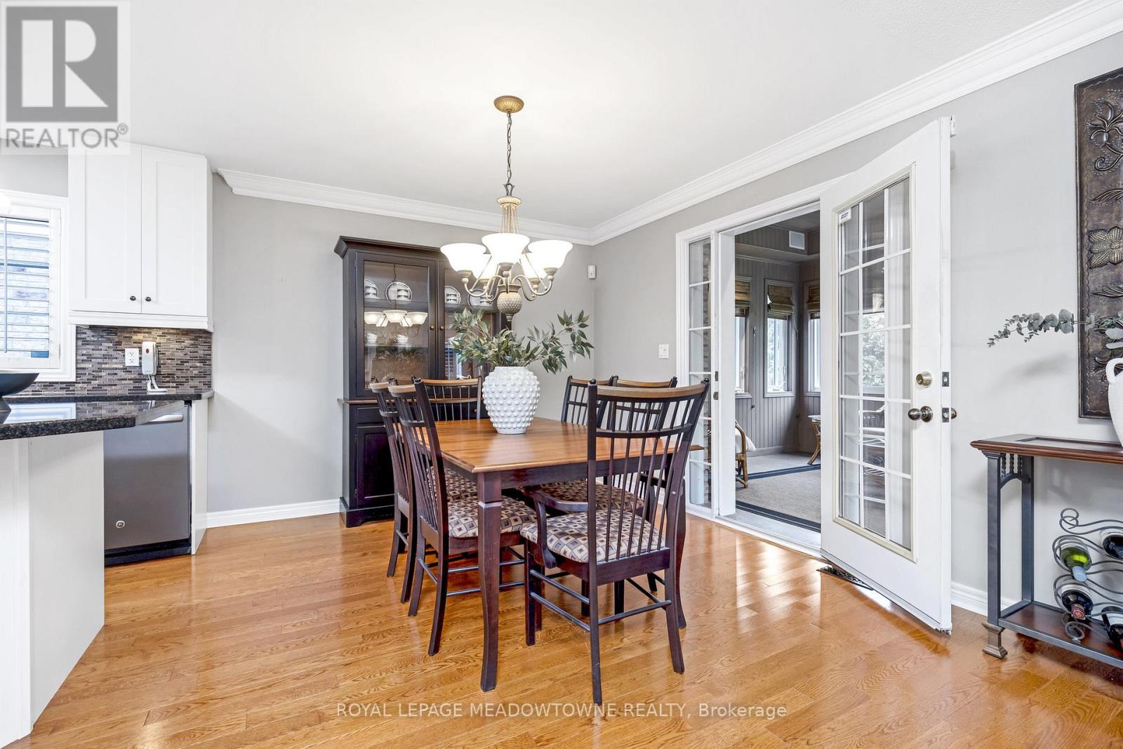 Photo 15 of 241 Ledwith Drive, Milton ON
