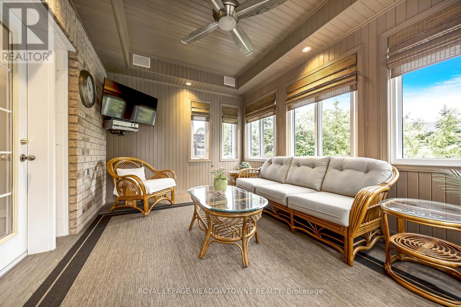 Photo 17 of 241 Ledwith Drive, Milton ON