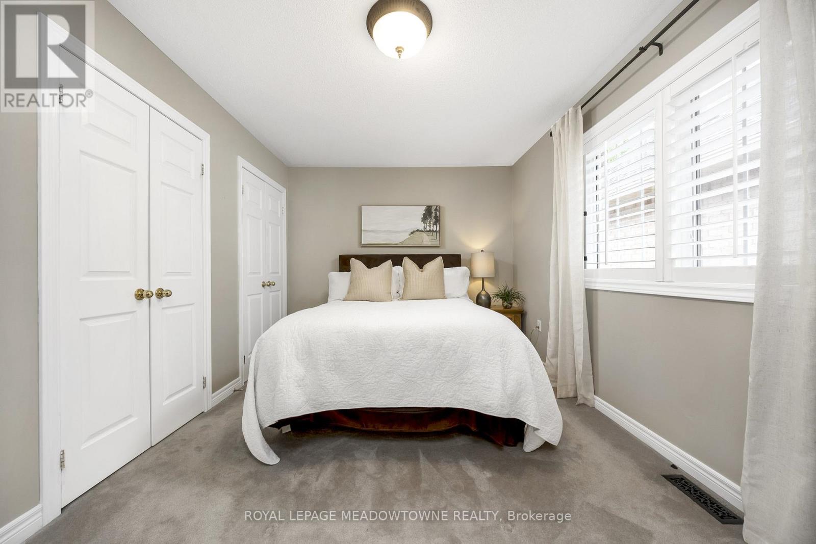 Photo 21 of 241 Ledwith Drive, Milton ON