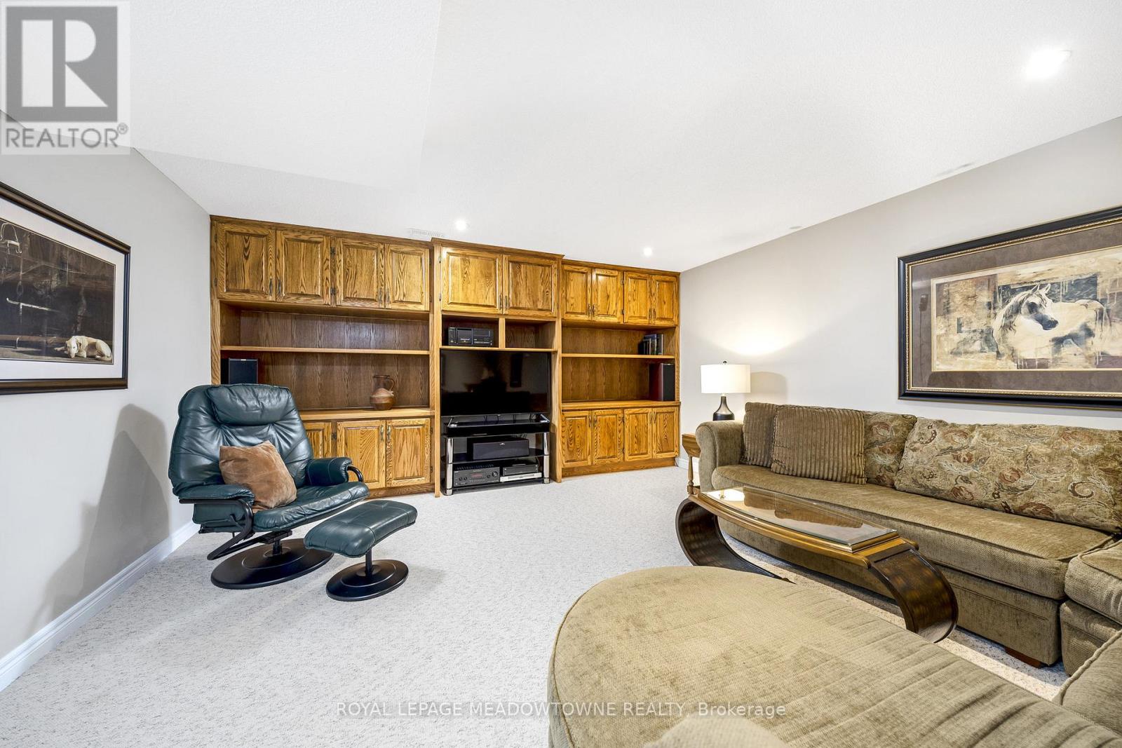 Photo 28 of 241 Ledwith Drive, Milton ON