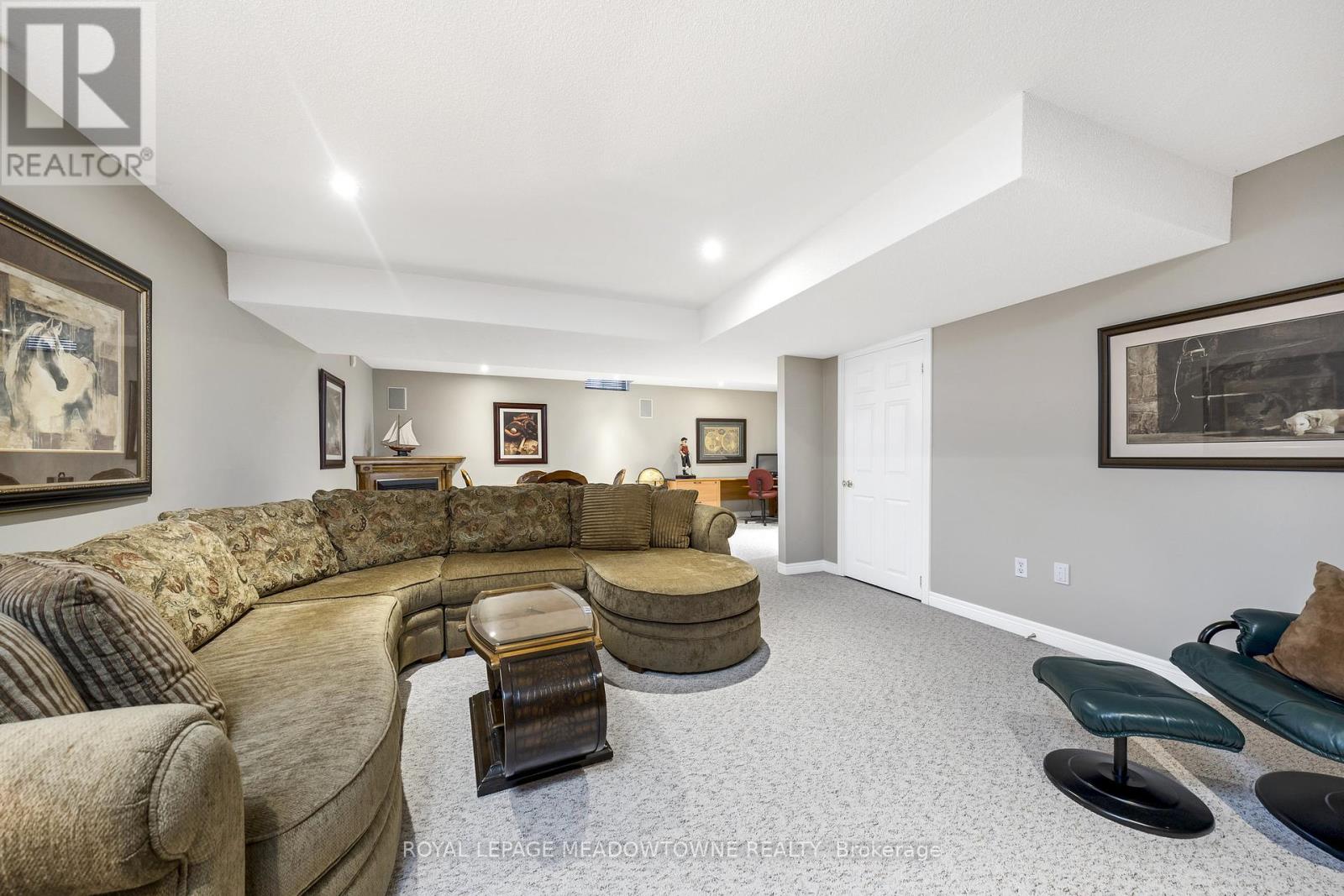 Photo 29 of 241 Ledwith Drive, Milton ON
