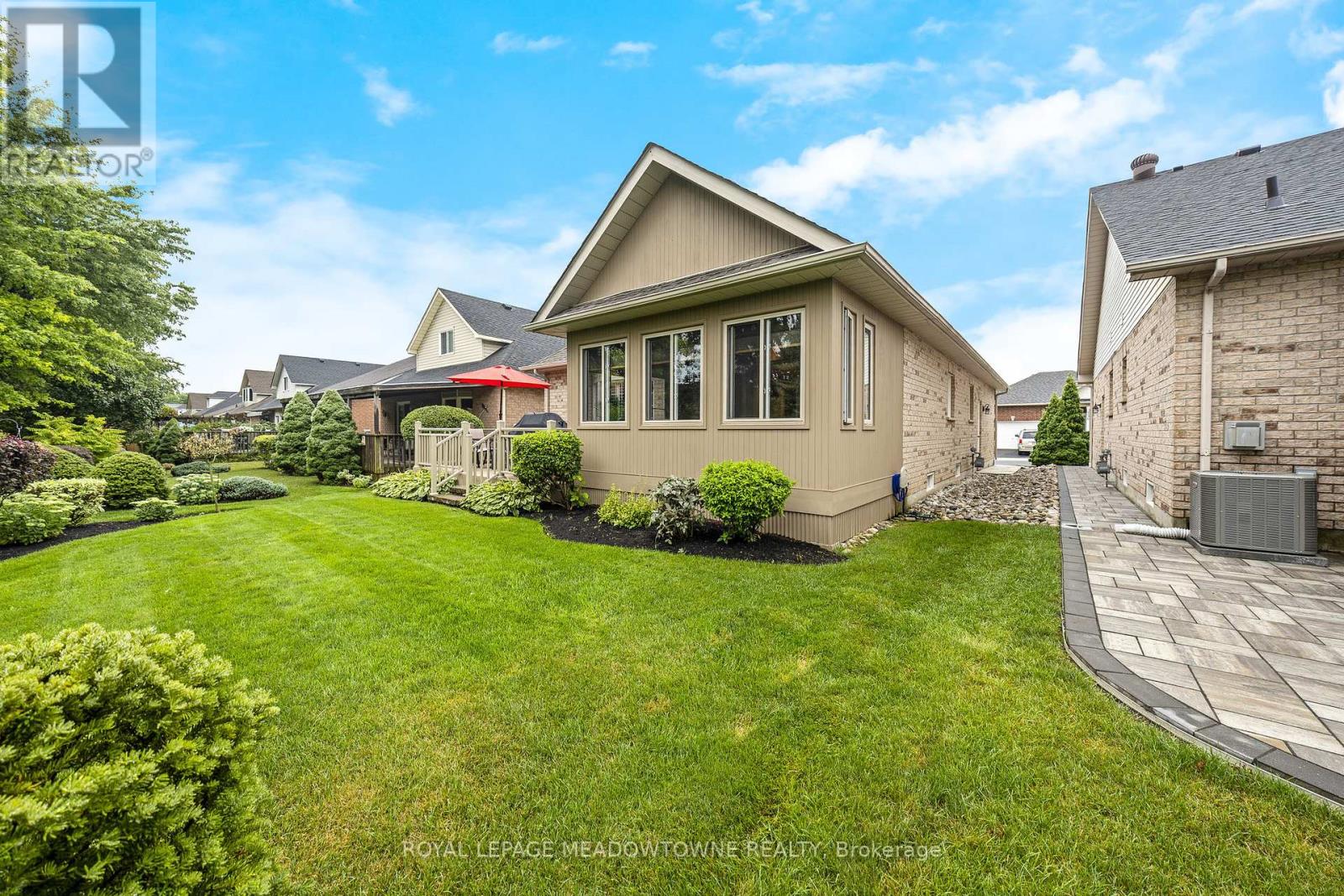 Photo 39 of 241 Ledwith Drive, Milton ON