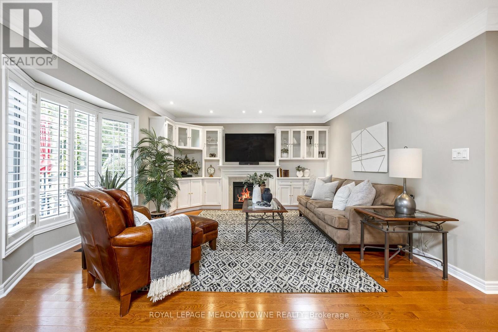 Photo 7 of 241 Ledwith Drive, Milton ON