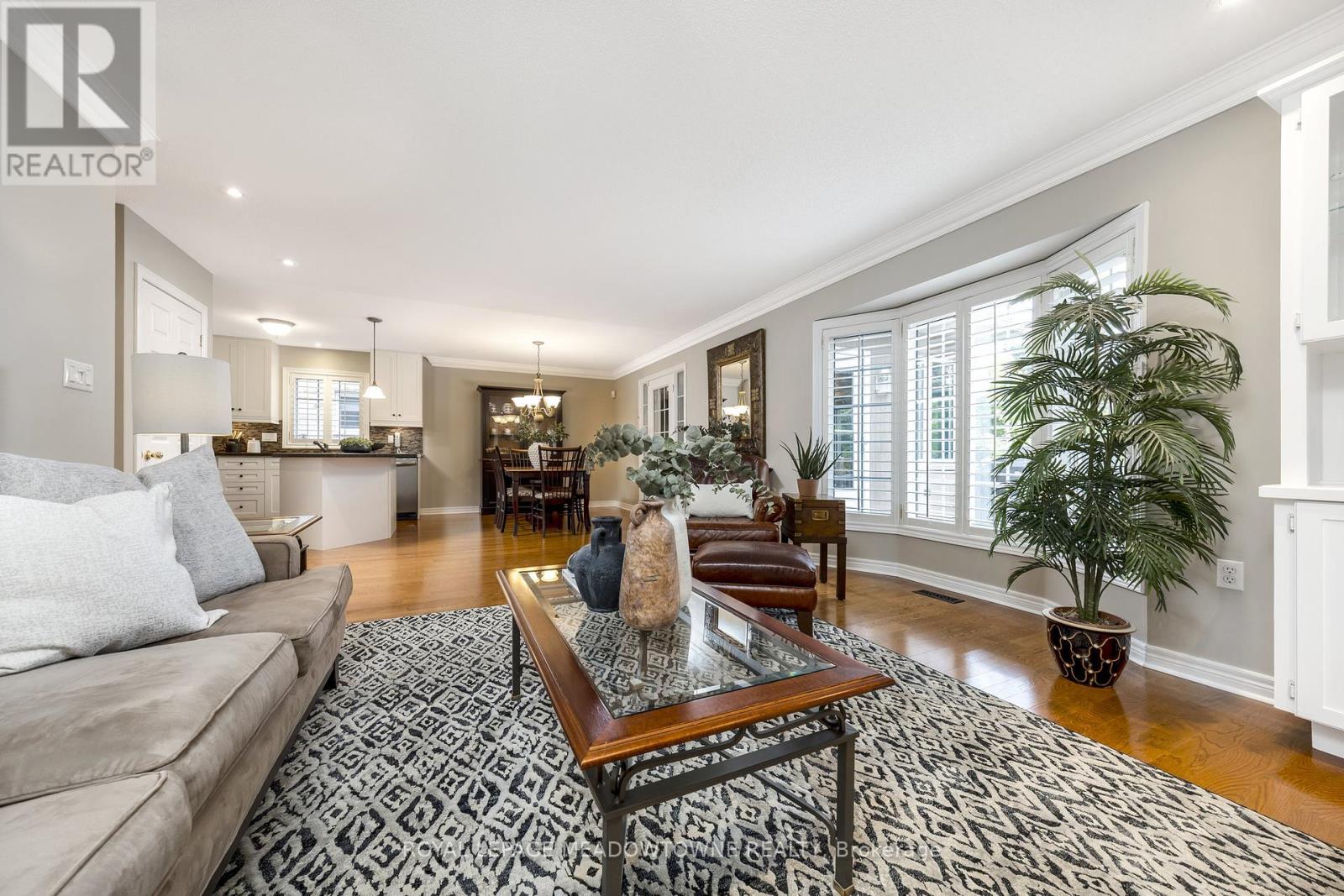 Photo 9 of 241 Ledwith Drive, Milton ON