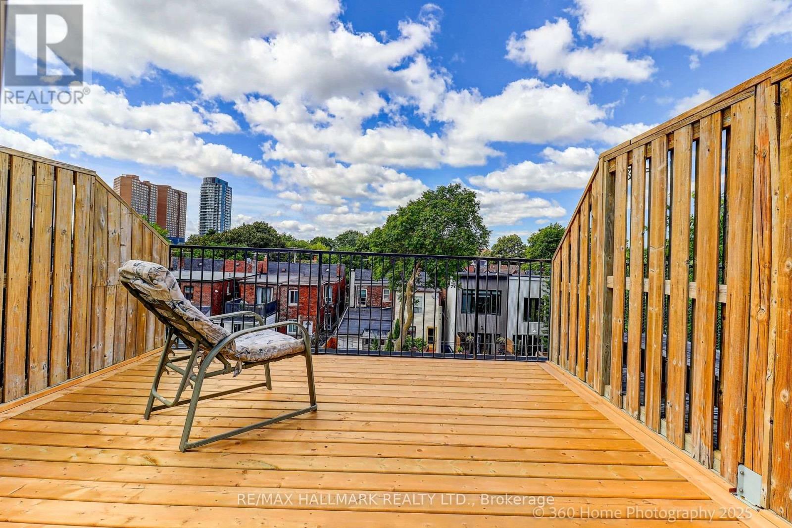 Photo 12 of 188 Rankin Crescent, Toronto ON