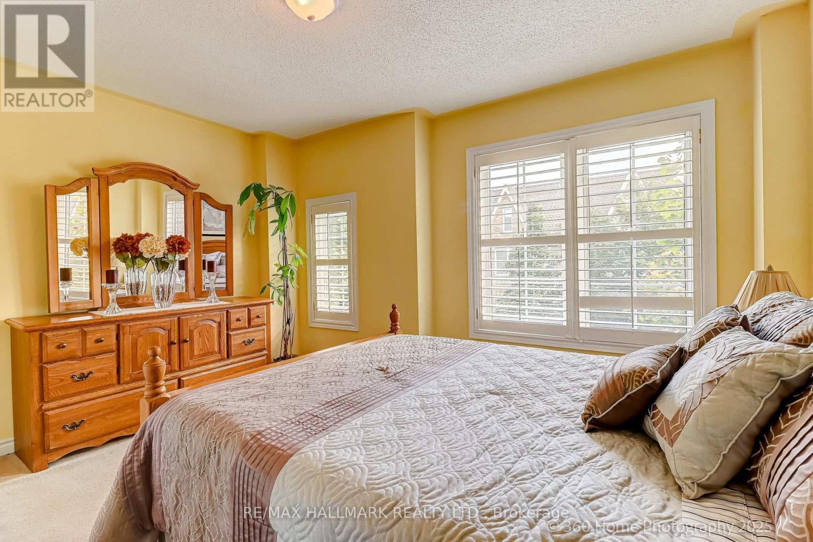 Photo 14 of 188 Rankin Crescent, Toronto ON