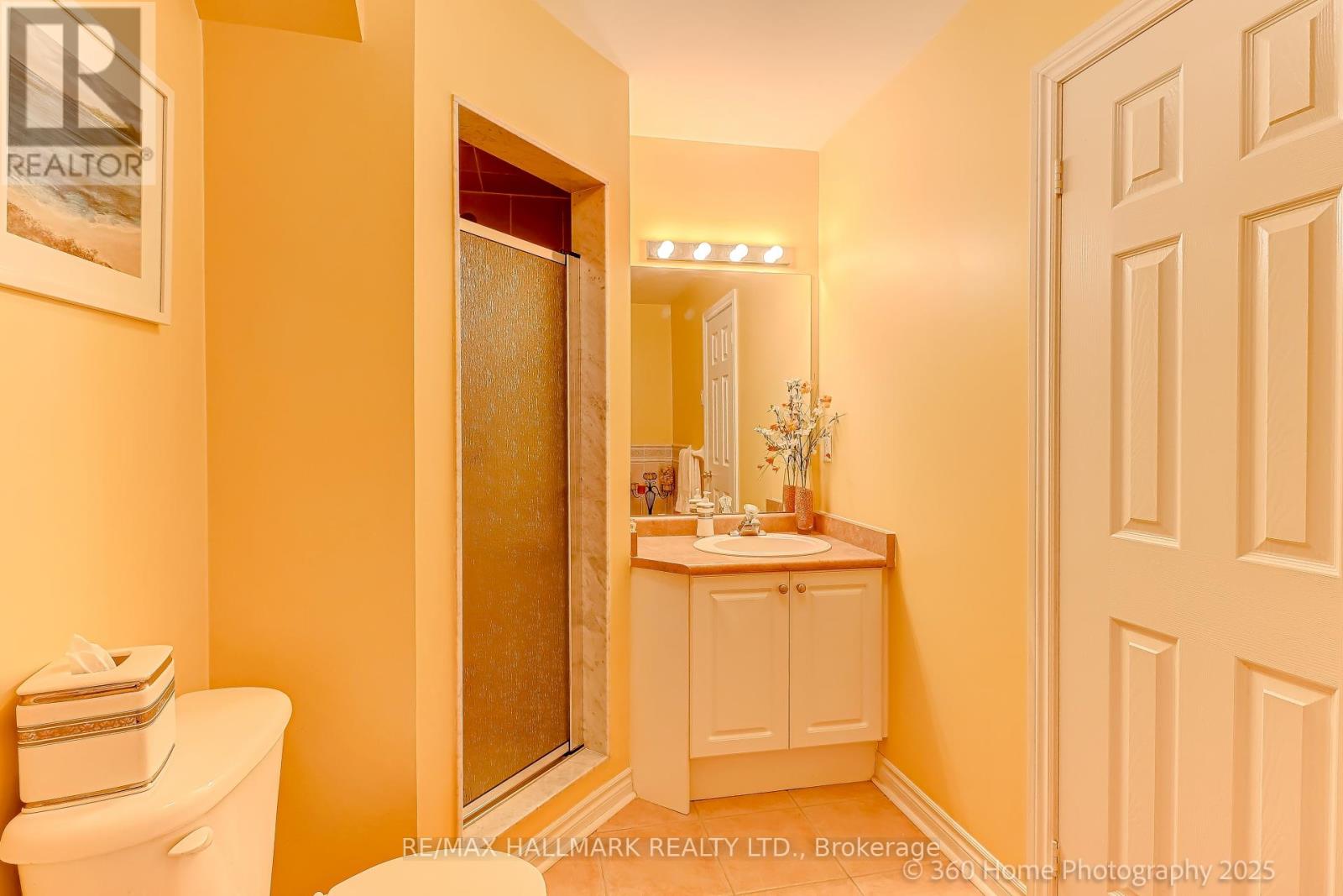 Photo 15 of 188 Rankin Crescent, Toronto ON