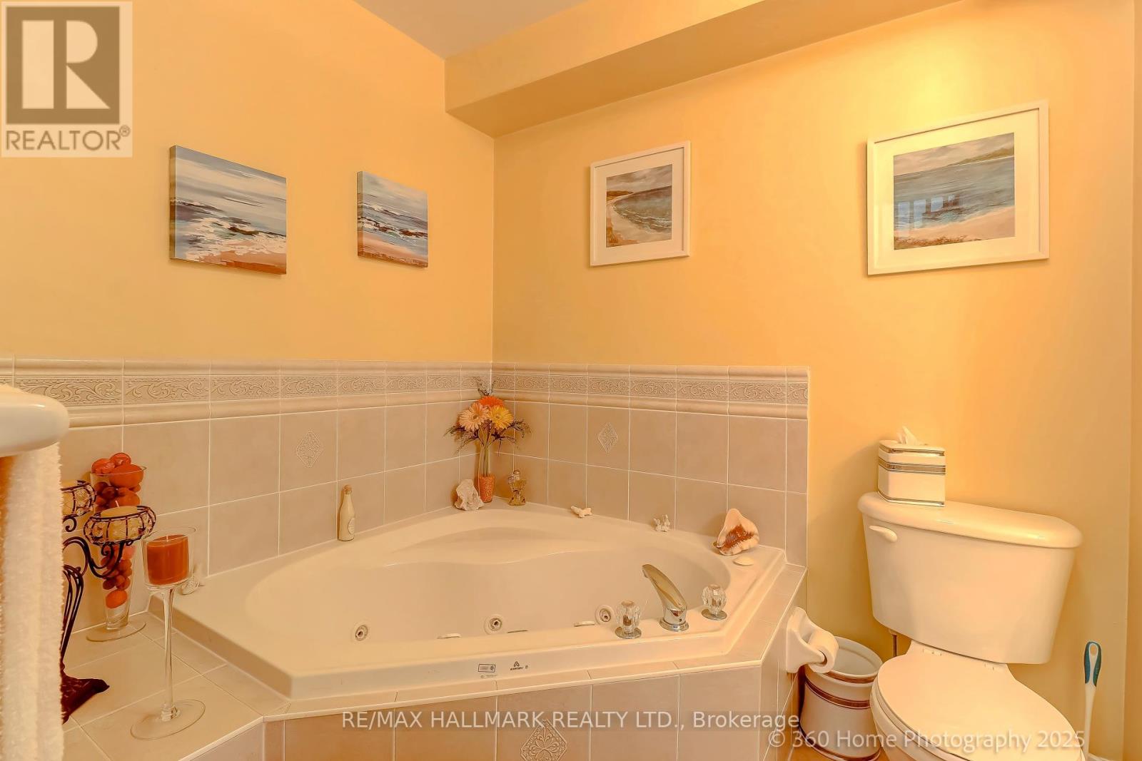 Photo 16 of 188 Rankin Crescent, Toronto ON