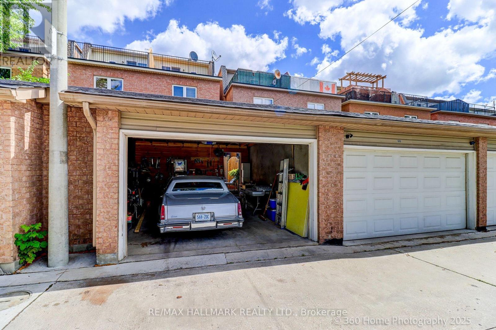 Photo 22 of 188 Rankin Crescent, Toronto ON