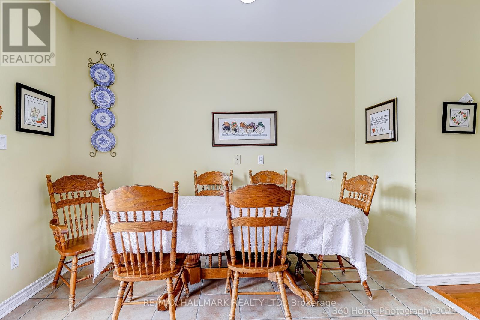 Photo 6 of 188 Rankin Crescent, Toronto ON