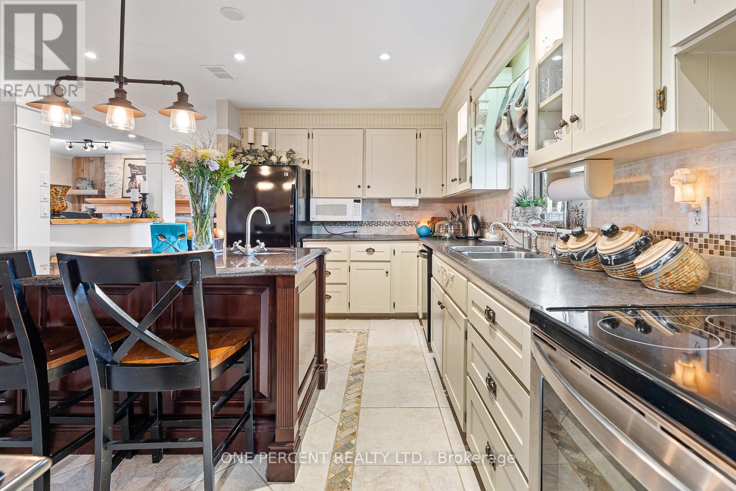 Photo 19 of 18234 Mississauga Road, Caledon ON