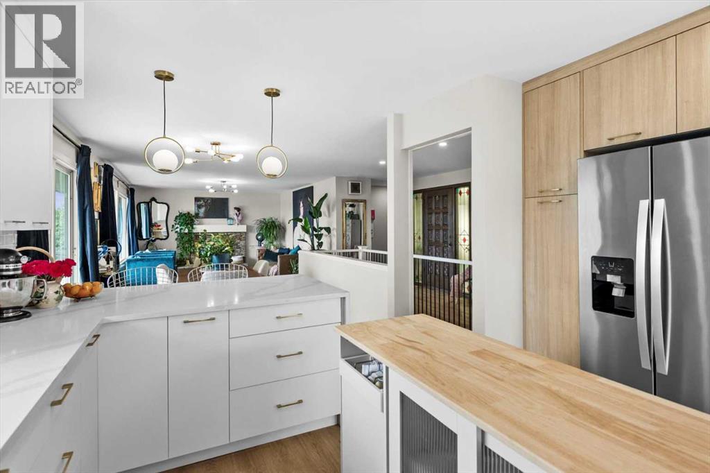 Single Family House Bungalow for Sale in   Avenue NW Silver Springs Calgary 