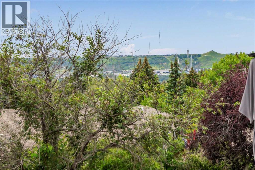 Single Family House Bungalow for Sale in   Avenue NW Silver Springs Calgary 
