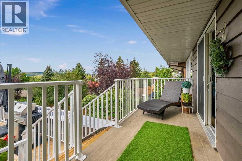 Single Family House Bungalow for Sale in   Avenue NW Silver Springs Calgary 