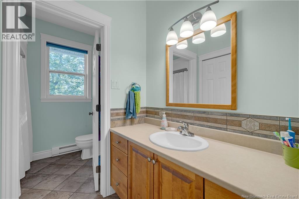 Photo 18 of 35 Devonshire Crescent, Quispamsis NB