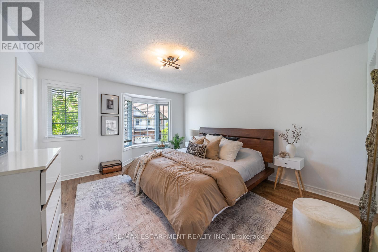 Photo 24 of 4 10 Liddycoat Lane, Hamilton ON