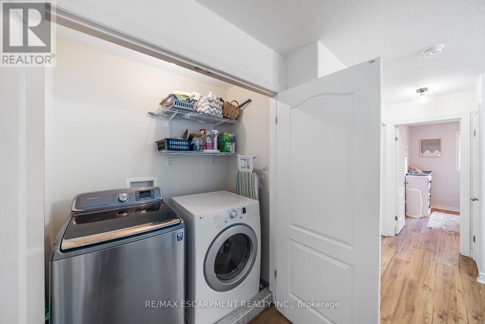 Photo 37 of 4 10 Liddycoat Lane, Hamilton ON