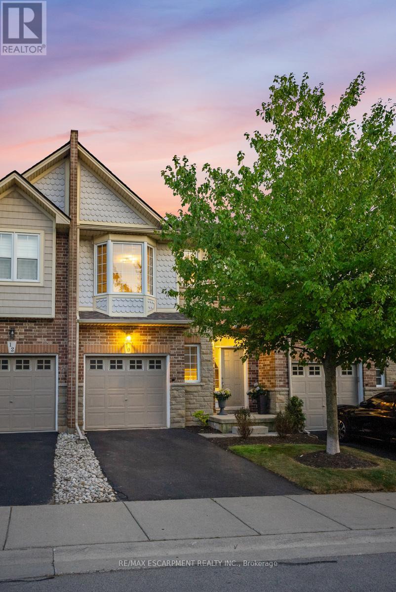 Photo 8 of 4 10 Liddycoat Lane, Hamilton ON