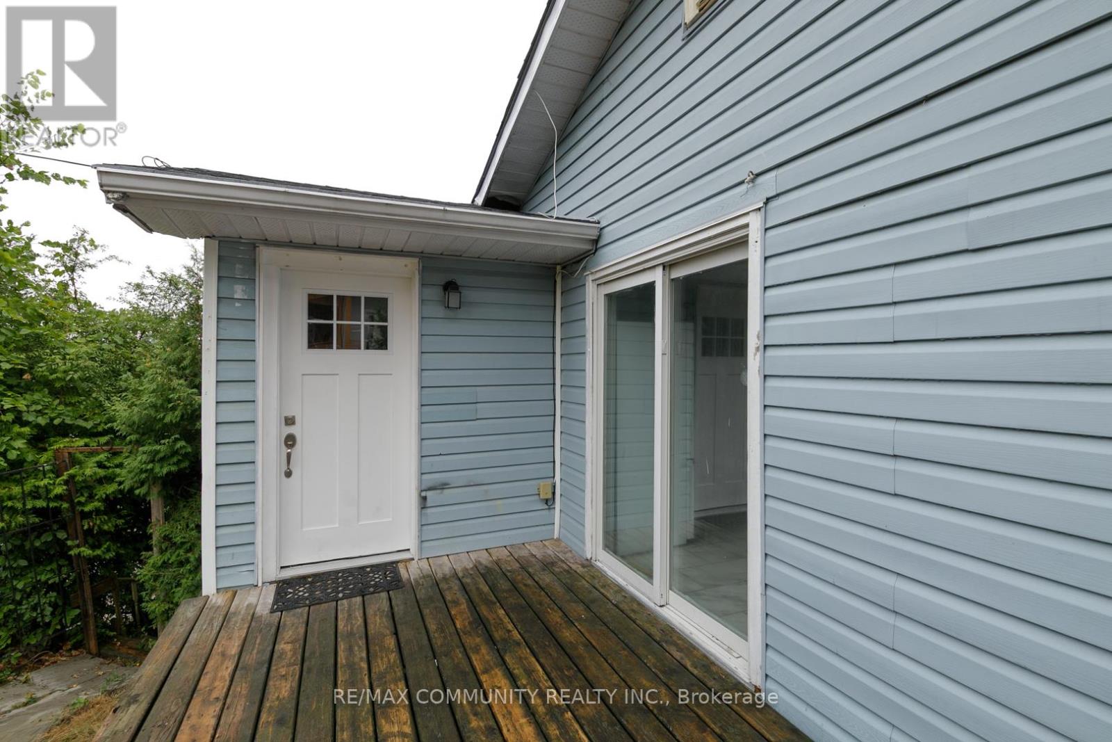 Photo 16 of 52 Hillside Street, Belleville ON