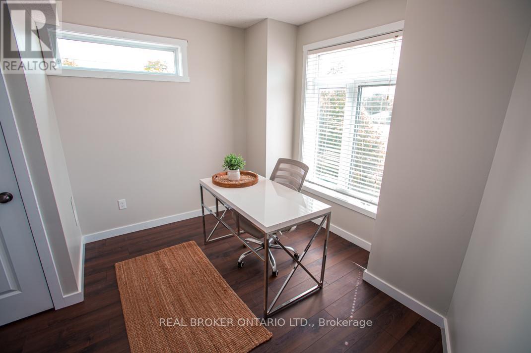 Photo 19 of B 489 East Avenue, Kitchener ON