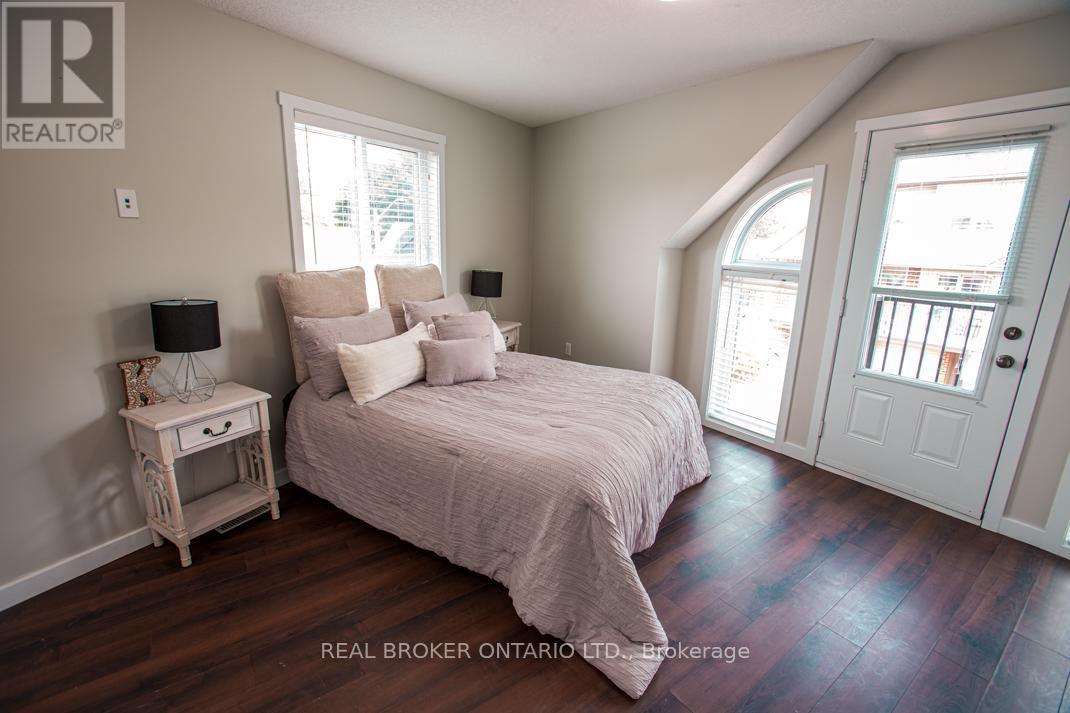 Photo 40 of B 489 East Avenue, Kitchener ON