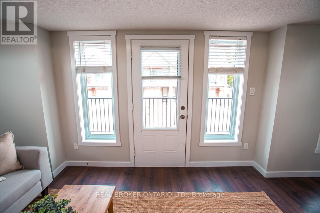 Photo 7 of B 489 East Avenue, Kitchener ON