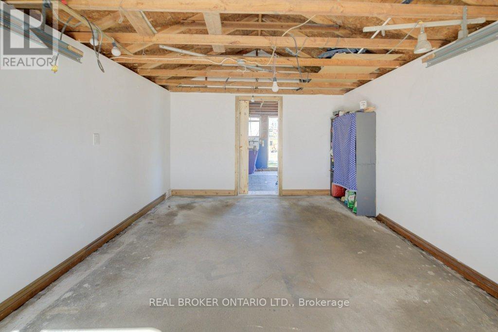 Photo 30 of 458 Upper Wentworth Street, Hamilton ON