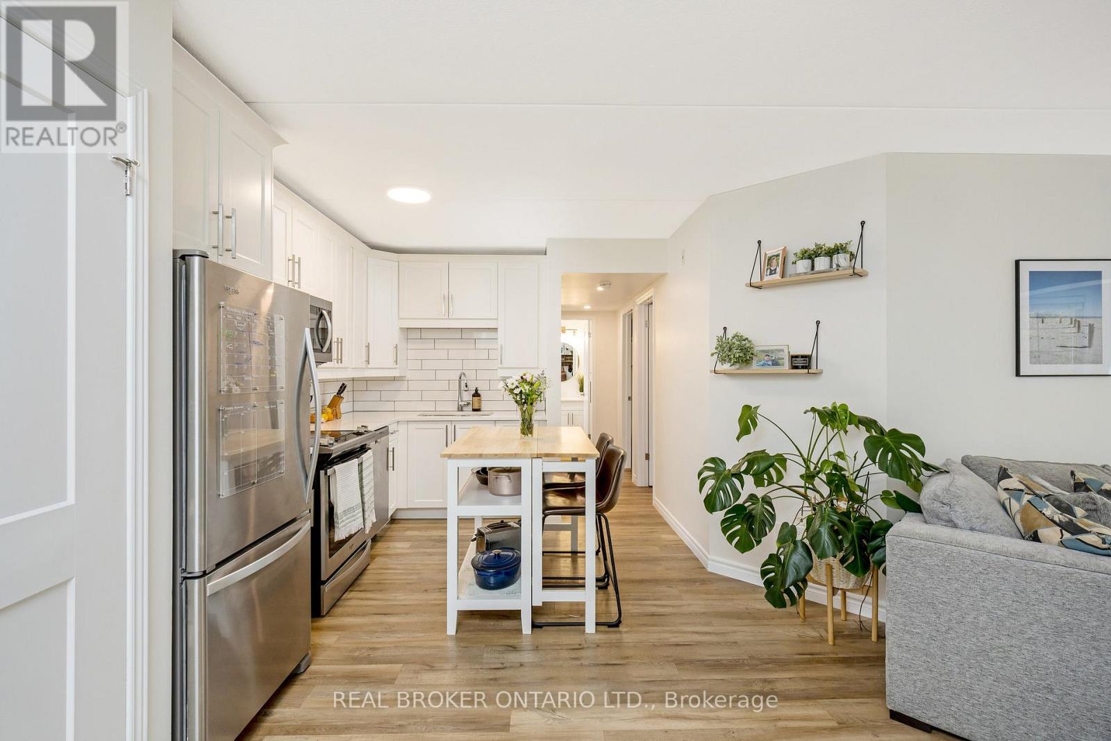 Photo 8 of 203 264 Alma Street, Guelph Eramosa ON
