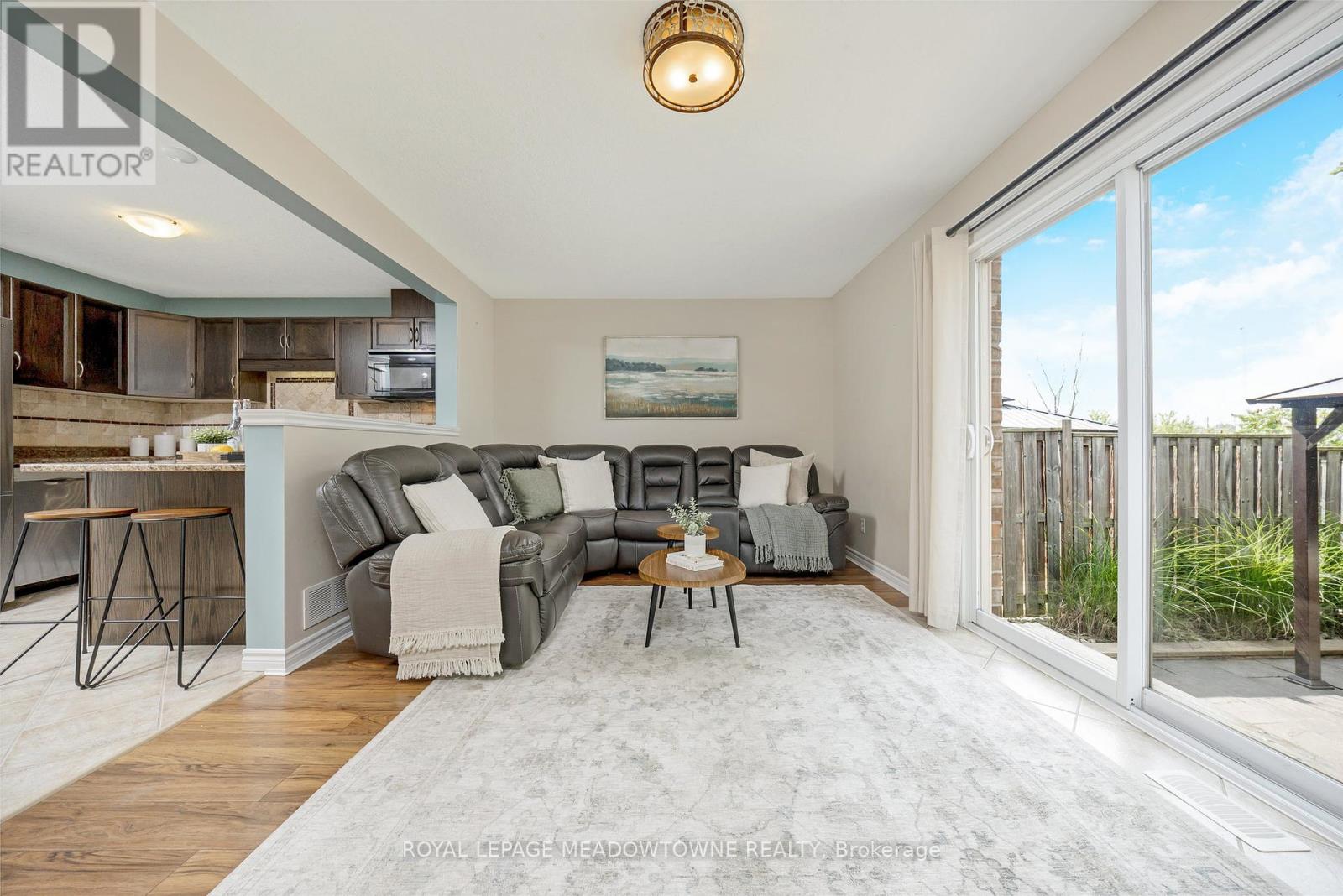Photo 17 of 324 Severn Drive, Guelph ON