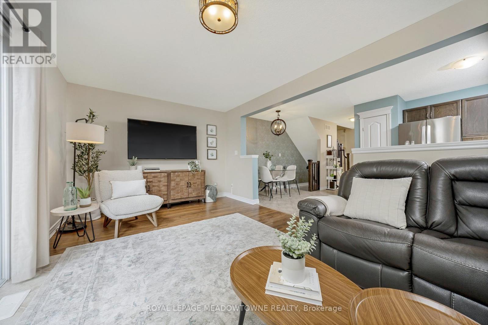 Photo 18 of 324 Severn Drive, Guelph ON