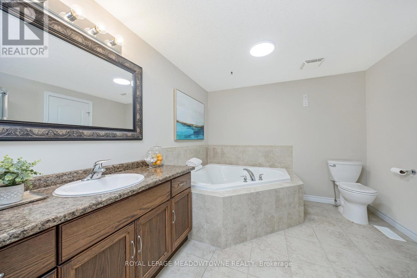 Photo 27 of 324 Severn Drive, Guelph ON