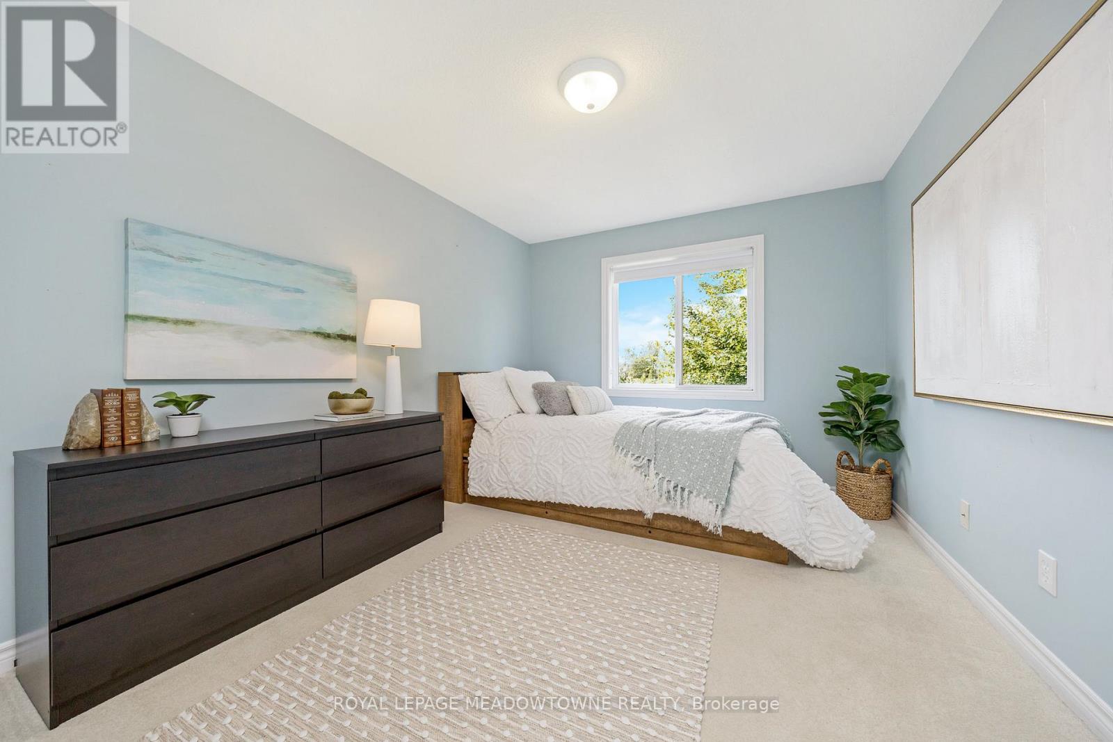 Photo 30 of 324 Severn Drive, Guelph ON